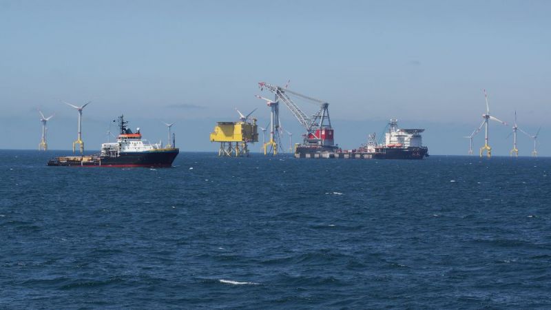 Installation of offshore wind turbines