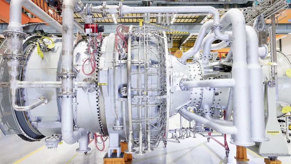 Das Foto zeigt eine SGT-800 Gasturbine im Werk in Finspong, Schweden. Die Turbine wird in einfachzyklischen Gasturbinen- und Kombikraftwerken sowie in Kraft-Wärme-Kopplungsanlagen eingesetzt.