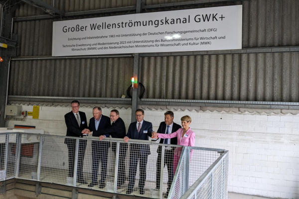 Eröffnung des Großen Wellenströmungskanals (GWK+) in Hannover