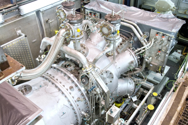 View of the test stand with an industrial gas turbine of the 6 megawatt class